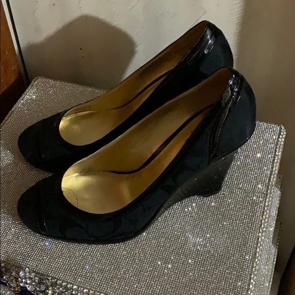 Beautiful Black Coach wedges - Picture 1 of 4